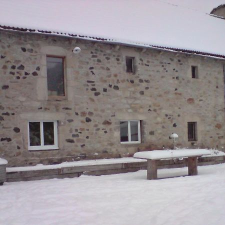 Meuble De Tourisme La Jaulipiere Apartment Joursac Exterior photo